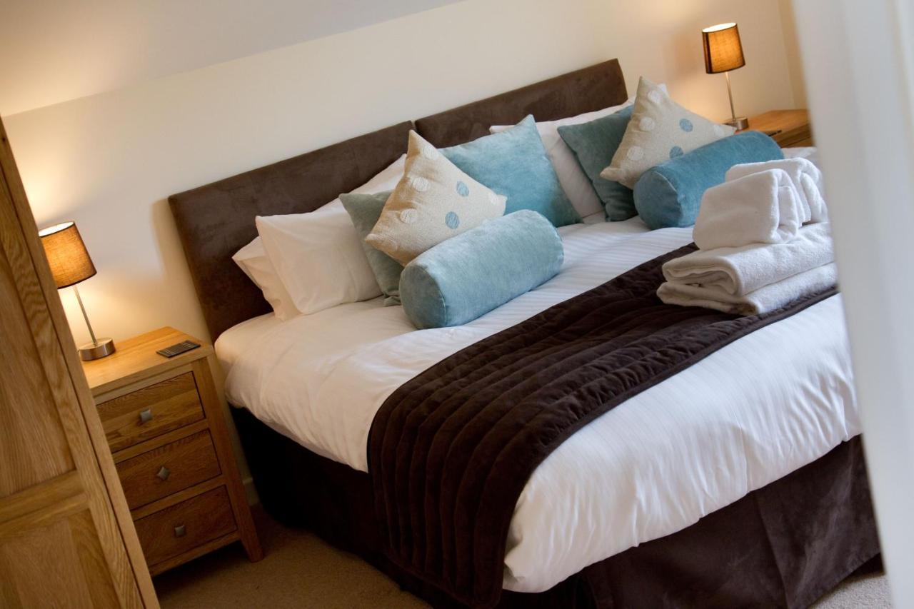 Skylark Sleeps 8 Private Hot Tub & Dogs Welcome Nr Padstow, Resort Pool Bar & Watersports St Columb Major Luaran gambar