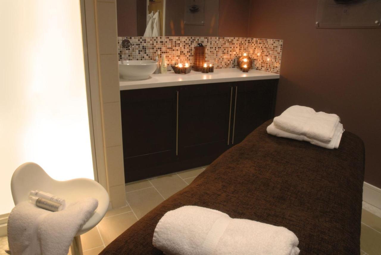 Skylark Sleeps 8 Private Hot Tub & Dogs Welcome Nr Padstow, Resort Pool Bar & Watersports St Columb Major Luaran gambar